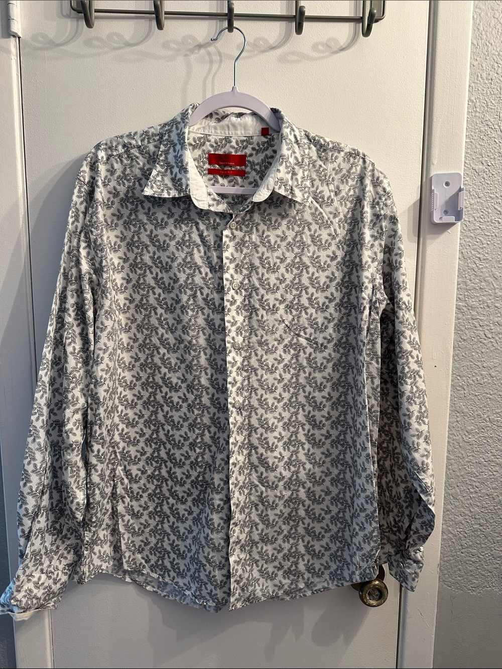 Women's Floral-Print Button-Down Shirt in White and Gray